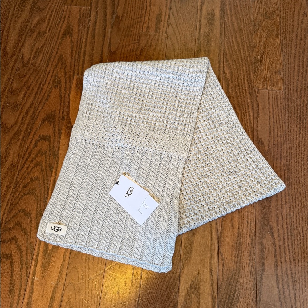 UGG Cream Knit Accessory